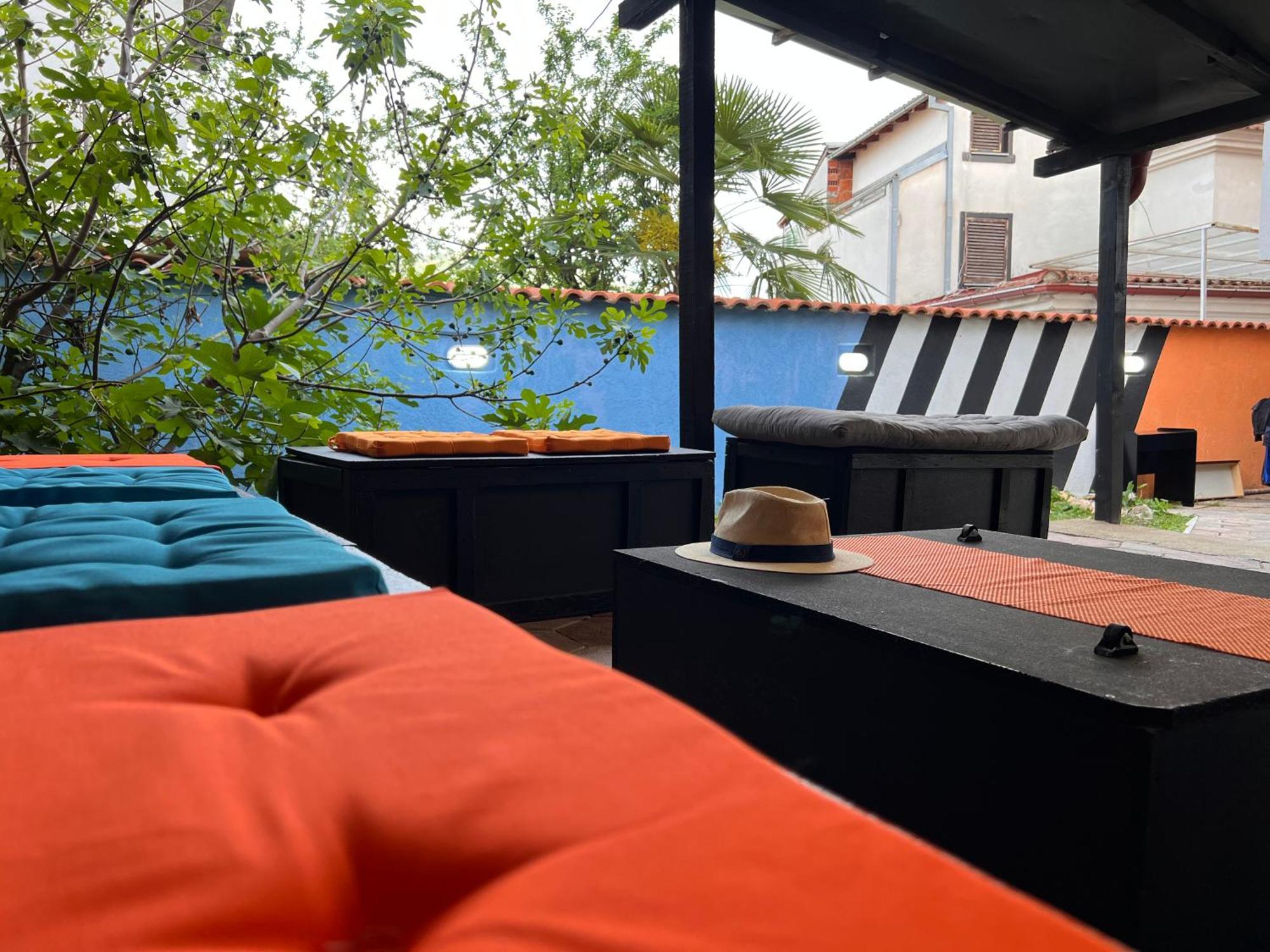 Blue Orange Lake Hostel Ohrid Exterior foto